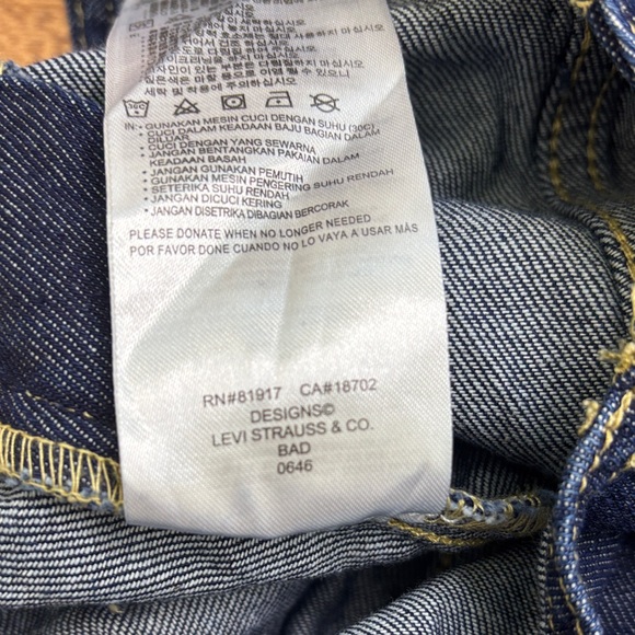 Kids Levi’s Denim Overalls 18mo dark wash adjustable buttons - Picture 7 of 8